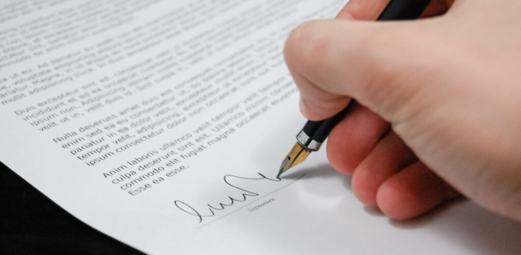 Köpekontrakt måste skriva under med penna på papper